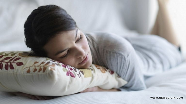 Women Need More Sleep | Why They Need More Sleep Than Men